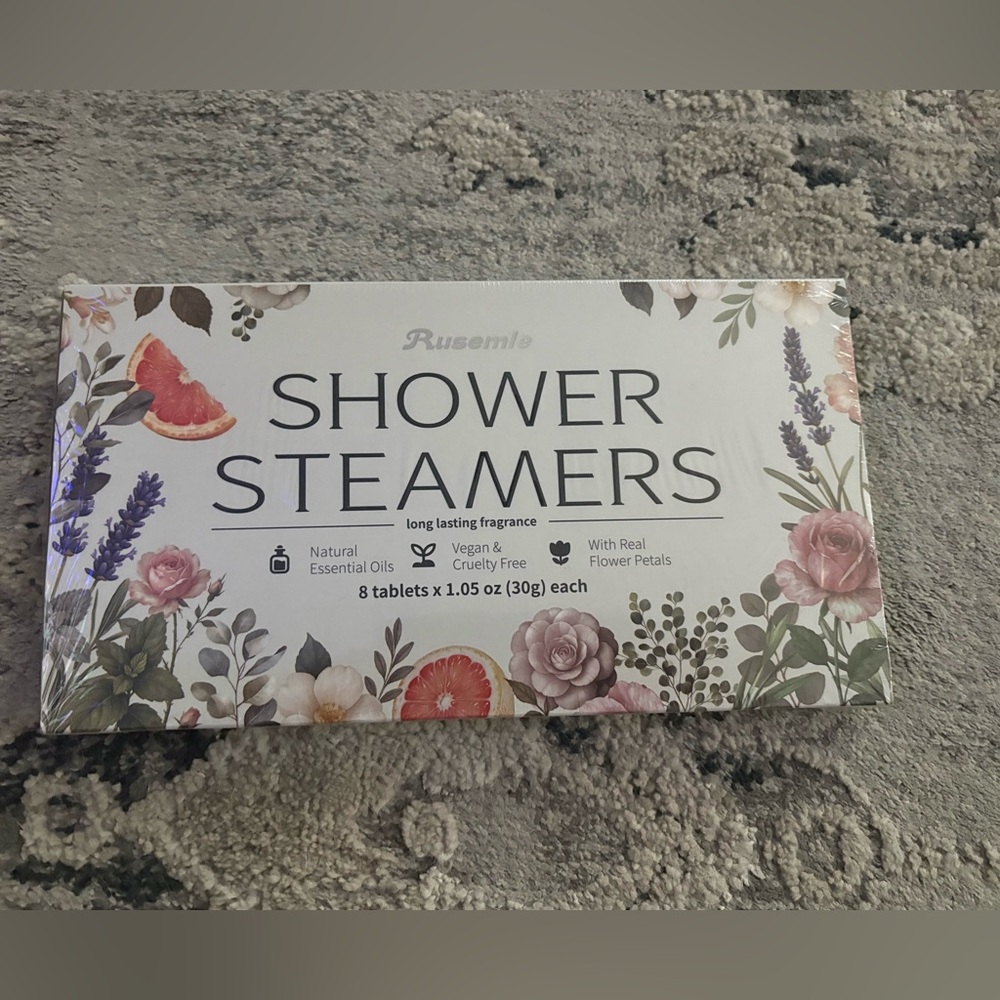 Rusemia Shower Steamers with Floral Design